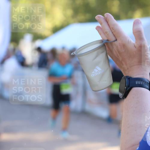 07.09.2025 - 19. Norderstedt Triathlon Zöllner http://msf.ph/oto/8775301 07.09.2025 17:00:27 Ziel 1101, 1106 meine-sportfotos.de