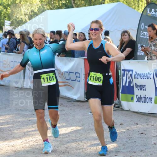 07.09.2025 - 19. Norderstedt Triathlon Zöllner http://msf.ph/oto/8775315 07.09.2025 17:00:29 Ziel 1101, 1106 meine-sportfotos.de