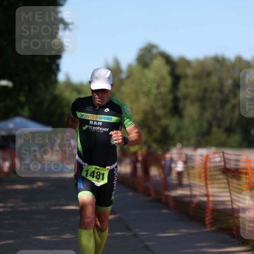 07.09.2025 - 19. Norderstedt Triathlon Michael Strokosch http://msf.ph/oto/8775344 07.09.2025 15:45:10 Laufen 1481 meine-sportfotos.de
