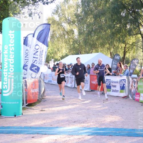 07.09.2025 - 19. Norderstedt Triathlon Zöllner http://msf.ph/oto/8775398 07.09.2025 17:00:38 Ziel 938 meine-sportfotos.de