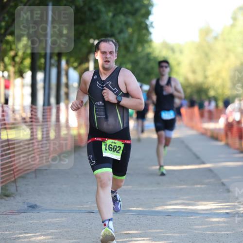 07.09.2025 - 19. Norderstedt Triathlon Michael Strokosch http://msf.ph/oto/8775431 07.09.2025 16:43:31 Laufen 1411, 1602, 1631 meine-sportfotos.de