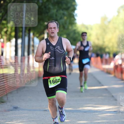 07.09.2025 - 19. Norderstedt Triathlon Michael Strokosch http://msf.ph/oto/8775436 07.09.2025 16:43:31 Laufen 1411, 1602, 1631 meine-sportfotos.de