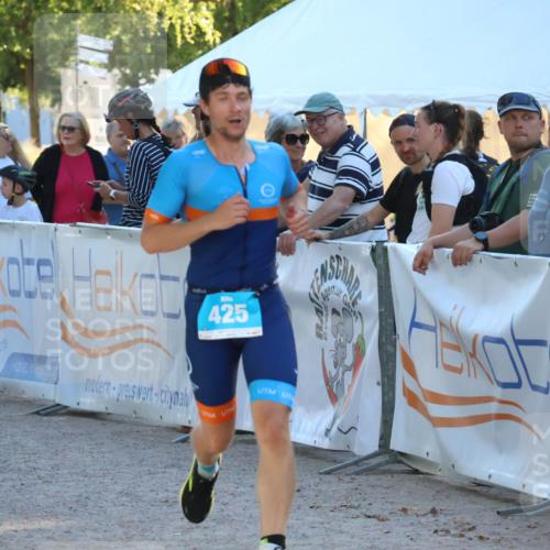 07.09.2025 - 19. Norderstedt Triathlon Zöllner http://msf.ph/oto/8775456 07.09.2025 17:01:18 Ziel 425 meine-sportfotos.de