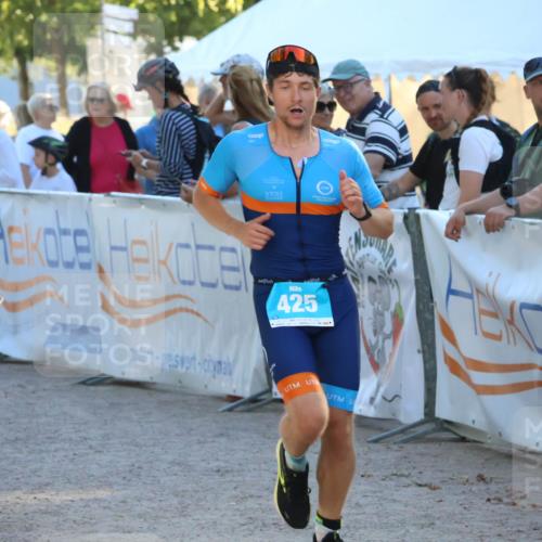 07.09.2025 - 19. Norderstedt Triathlon Zöllner http://msf.ph/oto/8775460 07.09.2025 17:01:18 Ziel 425 meine-sportfotos.de