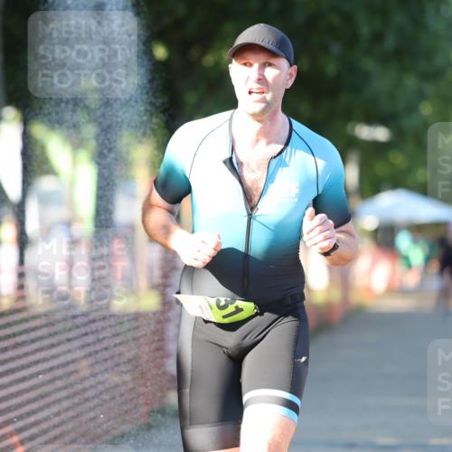 07.09.2025 - 19. Norderstedt Triathlon Michael Strokosch http://msf.ph/oto/8775469 07.09.2025 16:43:40 Laufen 875, 1560, 1631 meine-sportfotos.de