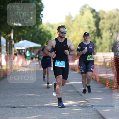 07.09.2025 - 19. Norderstedt Triathlon Michael Strokosch http://msf.ph/oto/8775486 07.09.2025 16:43:46 Laufen 875, 912, 1560 meine-sportfotos.de