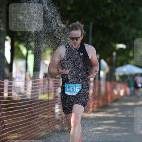 07.09.2025 - 19. Norderstedt Triathlon Michael Strokosch http://msf.ph/oto/8775559 07.09.2025 15:45:56 Laufen 1422, 1505 meine-sportfotos.de