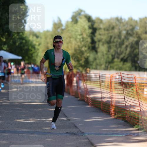 07.09.2025 - 19. Norderstedt Triathlon Michael Strokosch http://msf.ph/oto/8775583 07.09.2025 15:46:01 Laufen 1505 meine-sportfotos.de