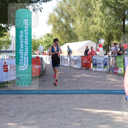 07.09.2025 - 19. Norderstedt Triathlon Zöllner http://msf.ph/oto/8775601 07.09.2025 11:49:19 Ziel 1171 meine-sportfotos.de