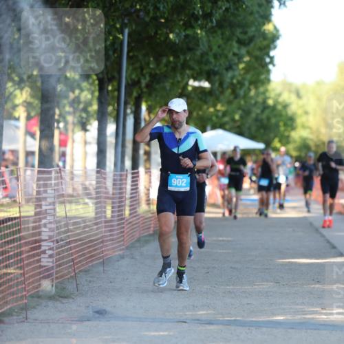 07.09.2025 - 19. Norderstedt Triathlon Michael Strokosch http://msf.ph/oto/8775608 07.09.2025 16:44:36 Laufen 893, 902, 1413, 1474, 1558 meine-sportfotos.de