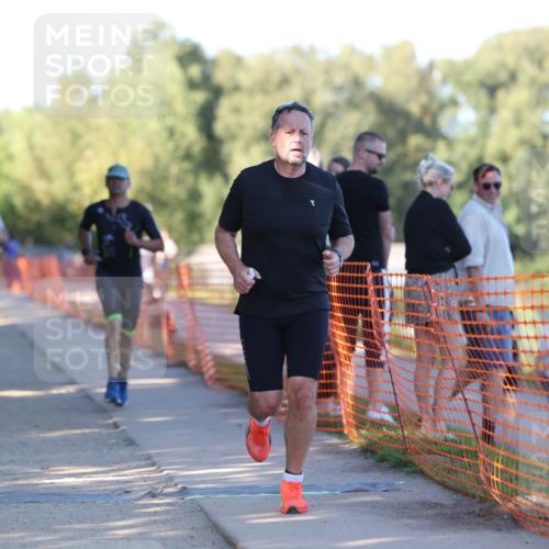 07.09.2025 - 19. Norderstedt Triathlon Michael Strokosch http://msf.ph/oto/8775654 07.09.2025 16:44:44 Laufen 429, 925, 1045, 1082, 1413, 1474, 1609 meine-sportfotos.de