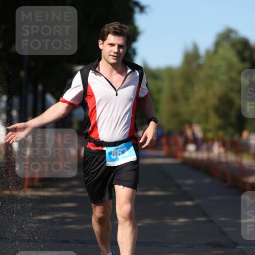 07.09.2025 - 19. Norderstedt Triathlon Michael Strokosch http://msf.ph/oto/8775679 07.09.2025 15:46:11 Laufen 446, 447 meine-sportfotos.de