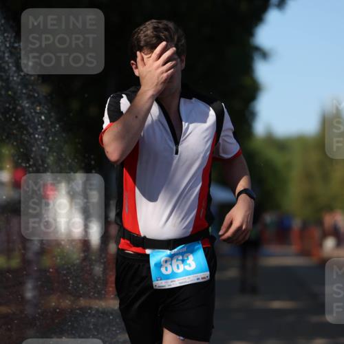 07.09.2025 - 19. Norderstedt Triathlon Michael Strokosch http://msf.ph/oto/8775691 07.09.2025 15:46:12 Laufen 446, 447 meine-sportfotos.de