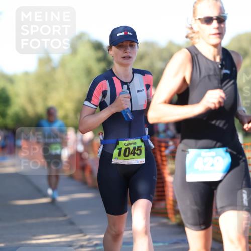 07.09.2025 - 19. Norderstedt Triathlon Michael Strokosch http://msf.ph/oto/8775711 07.09.2025 16:44:49 Laufen 429, 897, 925, 1045, 1072, 1082, 1101, 1609 meine-sportfotos.de