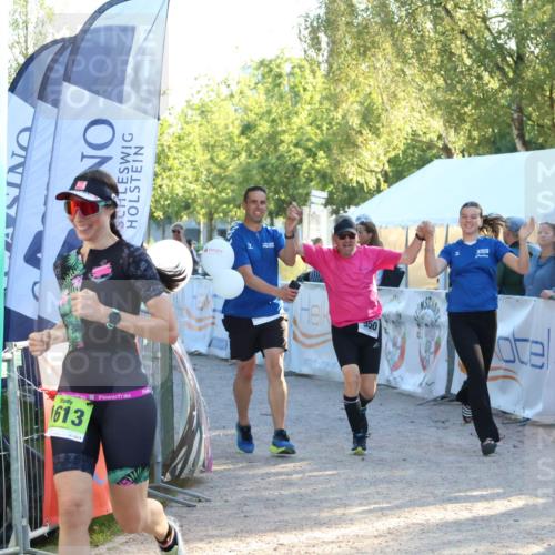 07.09.2025 - 19. Norderstedt Triathlon Zöllner http://msf.ph/oto/8775713 07.09.2025 17:02:48 Ziel 950, 1613 meine-sportfotos.de