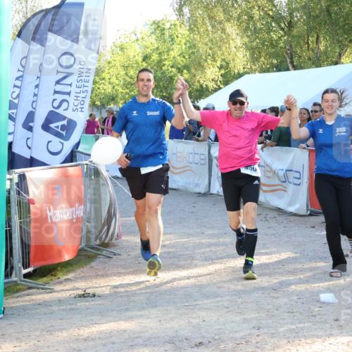 07.09.2025 - 19. Norderstedt Triathlon Zöllner http://msf.ph/oto/8775744 07.09.2025 17:02:50 Ziel 950, 1613 meine-sportfotos.de