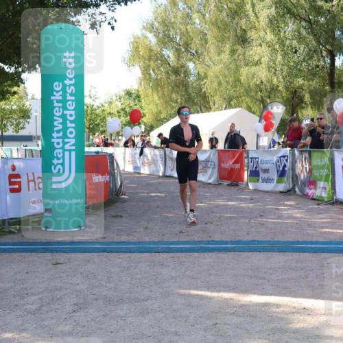 07.09.2025 - 19. Norderstedt Triathlon Zöllner http://msf.ph/oto/8775767 07.09.2025 11:51:44 Ziel 1198 meine-sportfotos.de