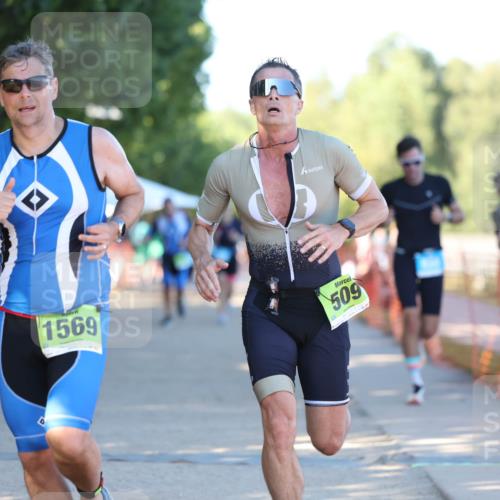07.09.2025 - 19. Norderstedt Triathlon Michael Strokosch http://msf.ph/oto/8775809 07.09.2025 16:45:02 Laufen 509, 930, 1052, 1569 meine-sportfotos.de