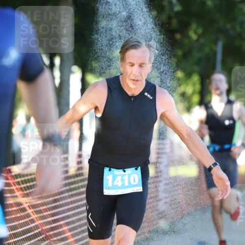 07.09.2025 - 19. Norderstedt Triathlon Michael Strokosch http://msf.ph/oto/8775873 07.09.2025 16:45:18 Laufen 380, 913, 1410 meine-sportfotos.de