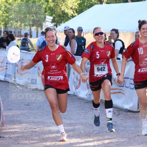 07.09.2025 - 19. Norderstedt Triathlon Zöllner http://msf.ph/oto/8775883 07.09.2025 17:04:10 Ziel 942 meine-sportfotos.de