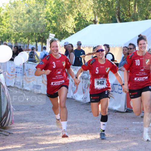 07.09.2025 - 19. Norderstedt Triathlon Zöllner http://msf.ph/oto/8775891 07.09.2025 17:04:10 Ziel 942 meine-sportfotos.de