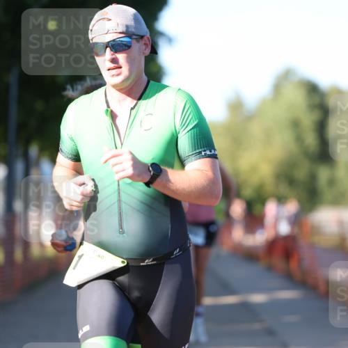 07.09.2025 - 19. Norderstedt Triathlon Michael Strokosch http://msf.ph/oto/8775934 07.09.2025 16:45:39 Laufen 953, 1043 meine-sportfotos.de