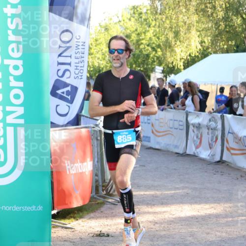 07.09.2025 - 19. Norderstedt Triathlon Zöllner http://msf.ph/oto/8775939 07.09.2025 17:05:43 Ziel 885 meine-sportfotos.de
