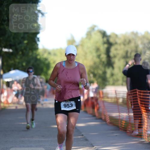 07.09.2025 - 19. Norderstedt Triathlon Michael Strokosch http://msf.ph/oto/8775943 07.09.2025 16:45:40 Laufen 953, 954, 1043 meine-sportfotos.de
