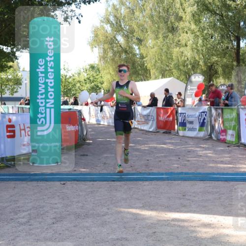 07.09.2025 - 19. Norderstedt Triathlon Zöllner http://msf.ph/oto/8775944 07.09.2025 11:54:08 Ziel 1180 meine-sportfotos.de