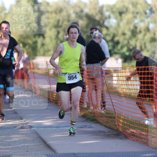 07.09.2025 - 19. Norderstedt Triathlon Michael Strokosch http://msf.ph/oto/8775988 07.09.2025 16:45:48 Laufen 951, 954, 1043, 1509, 1621 meine-sportfotos.de