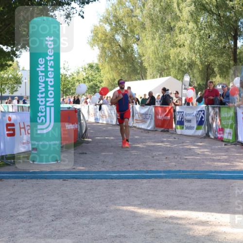 07.09.2025 - 19. Norderstedt Triathlon Zöllner http://msf.ph/oto/8776012 07.09.2025 11:54:56 Ziel 238 meine-sportfotos.de