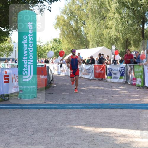 07.09.2025 - 19. Norderstedt Triathlon Zöllner http://msf.ph/oto/8776018 07.09.2025 11:54:56 Ziel 238 meine-sportfotos.de