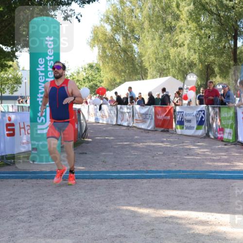 07.09.2025 - 19. Norderstedt Triathlon Zöllner http://msf.ph/oto/8776037 07.09.2025 11:54:58 Ziel 238 meine-sportfotos.de