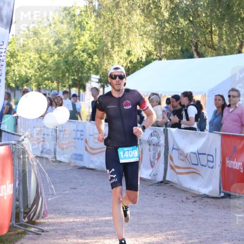 07.09.2025 - 19. Norderstedt Triathlon Zöllner http://msf.ph/oto/8776043 07.09.2025 17:06:03 Ziel 1108, 1409 meine-sportfotos.de