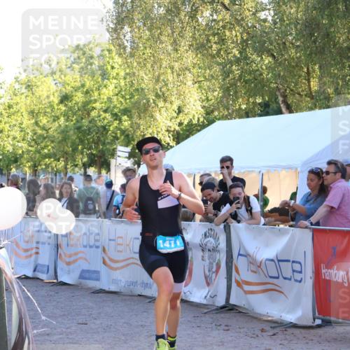 07.09.2025 - 19. Norderstedt Triathlon Zöllner http://msf.ph/oto/8776057 07.09.2025 17:06:29 Ziel 1411 meine-sportfotos.de