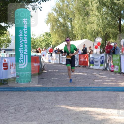 07.09.2025 - 19. Norderstedt Triathlon Zöllner http://msf.ph/oto/8776062 07.09.2025 11:55:51 Ziel 1173, 1202 meine-sportfotos.de