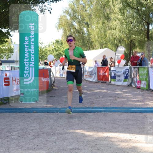 07.09.2025 - 19. Norderstedt Triathlon Zöllner http://msf.ph/oto/8776072 07.09.2025 11:55:52 Ziel 1173, 1202 meine-sportfotos.de