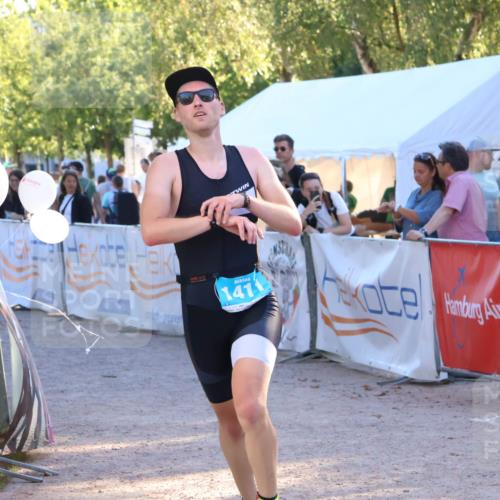 07.09.2025 - 19. Norderstedt Triathlon Zöllner http://msf.ph/oto/8776078 07.09.2025 17:06:30 Ziel 1411 meine-sportfotos.de