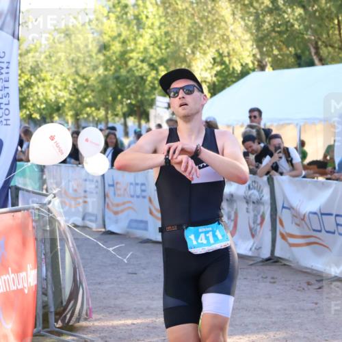 07.09.2025 - 19. Norderstedt Triathlon Zöllner http://msf.ph/oto/8776086 07.09.2025 17:06:30 Ziel 1411 meine-sportfotos.de