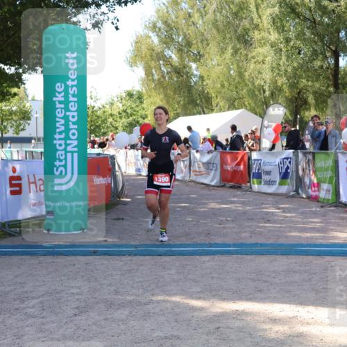 07.09.2025 - 19. Norderstedt Triathlon Zöllner http://msf.ph/oto/8776095 07.09.2025 11:56:16 Ziel 1390 meine-sportfotos.de