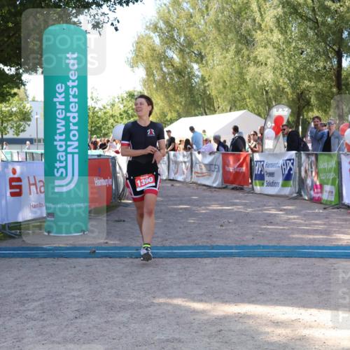 07.09.2025 - 19. Norderstedt Triathlon Zöllner http://msf.ph/oto/8776101 07.09.2025 11:56:17 Ziel 1390 meine-sportfotos.de