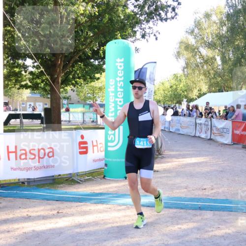07.09.2025 - 19. Norderstedt Triathlon Zöllner http://msf.ph/oto/8776104 07.09.2025 17:06:31 Ziel 1411 meine-sportfotos.de