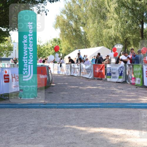 07.09.2025 - 19. Norderstedt Triathlon Zöllner http://msf.ph/oto/8776106 07.09.2025 11:56:42 Ziel  meine-sportfotos.de