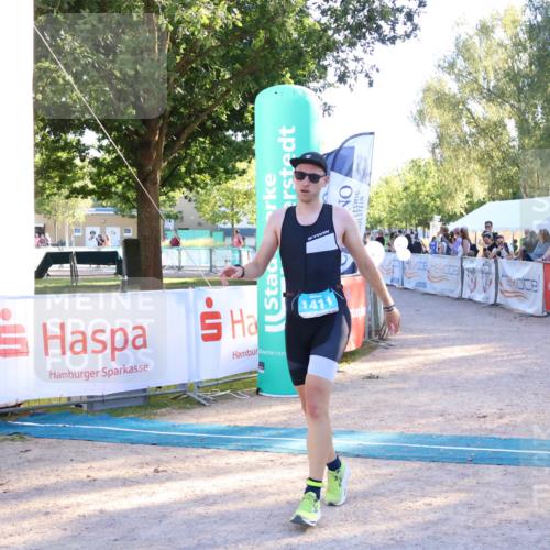 07.09.2025 - 19. Norderstedt Triathlon Zöllner http://msf.ph/oto/8776107 07.09.2025 17:06:32 Ziel 1411 meine-sportfotos.de