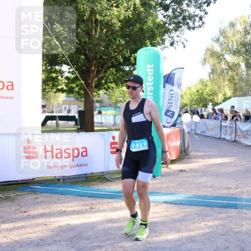 07.09.2025 - 19. Norderstedt Triathlon Zöllner http://msf.ph/oto/8776111 07.09.2025 17:06:32 Ziel 1411 meine-sportfotos.de