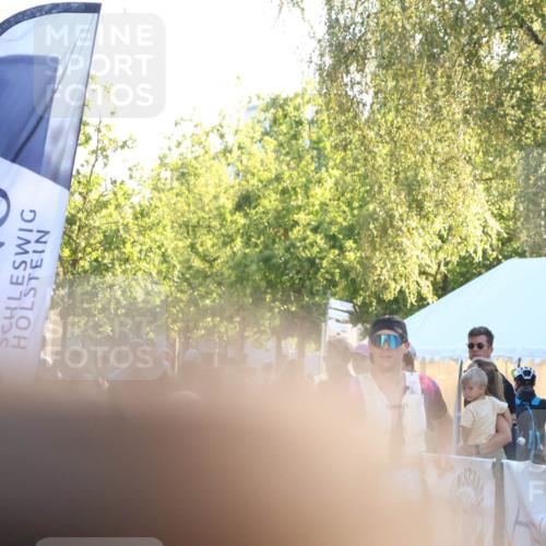 07.09.2025 - 19. Norderstedt Triathlon Zöllner http://msf.ph/oto/8776125 07.09.2025 17:06:37 Ziel 873, 1411 meine-sportfotos.de