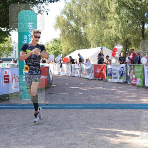 07.09.2025 - 19. Norderstedt Triathlon Zöllner http://msf.ph/oto/8776134 07.09.2025 11:56:49 Ziel 1175 meine-sportfotos.de
