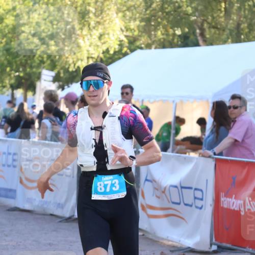 07.09.2025 - 19. Norderstedt Triathlon Zöllner http://msf.ph/oto/8776146 07.09.2025 17:06:39 Ziel 873 meine-sportfotos.de