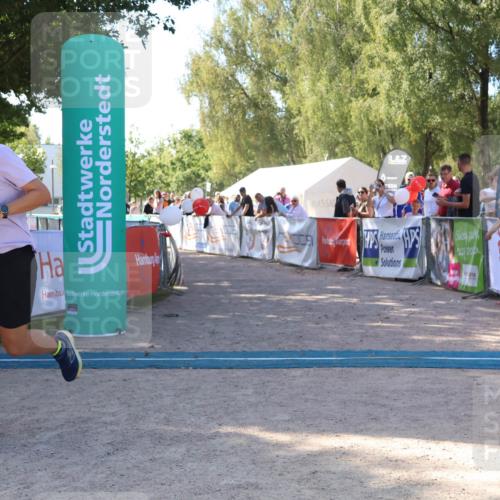 07.09.2025 - 19. Norderstedt Triathlon Zöllner http://msf.ph/oto/8776163 07.09.2025 11:57:13 Ziel 1274 meine-sportfotos.de