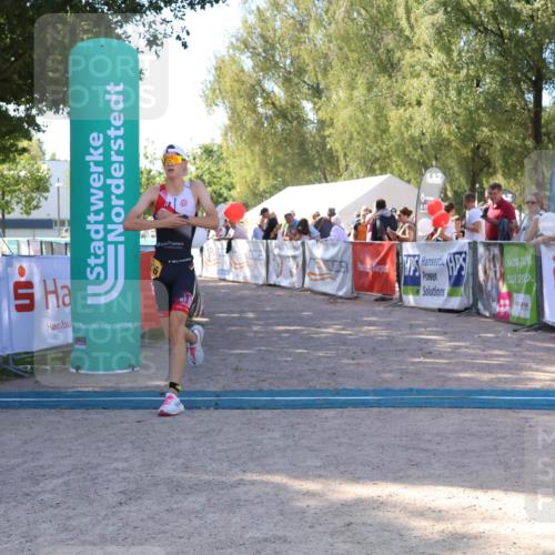 07.09.2025 - 19. Norderstedt Triathlon Zöllner http://msf.ph/oto/8776179 07.09.2025 11:57:29 Ziel 1176 meine-sportfotos.de